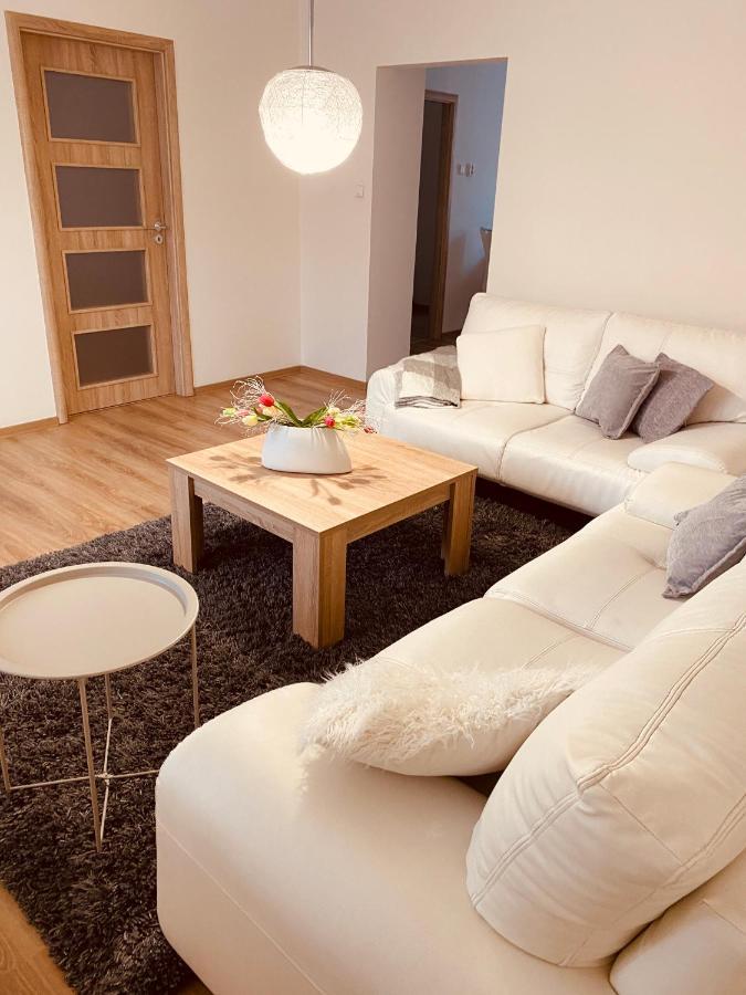 Trio Apartments Ostrava Eksteriør billede
